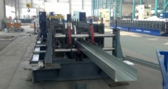 用戶如何清潔電纜橋架成型機(jī)？